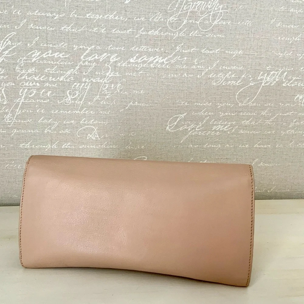 Yves Saint Laurent Nude Leather Clutch - Picture 4 of 6